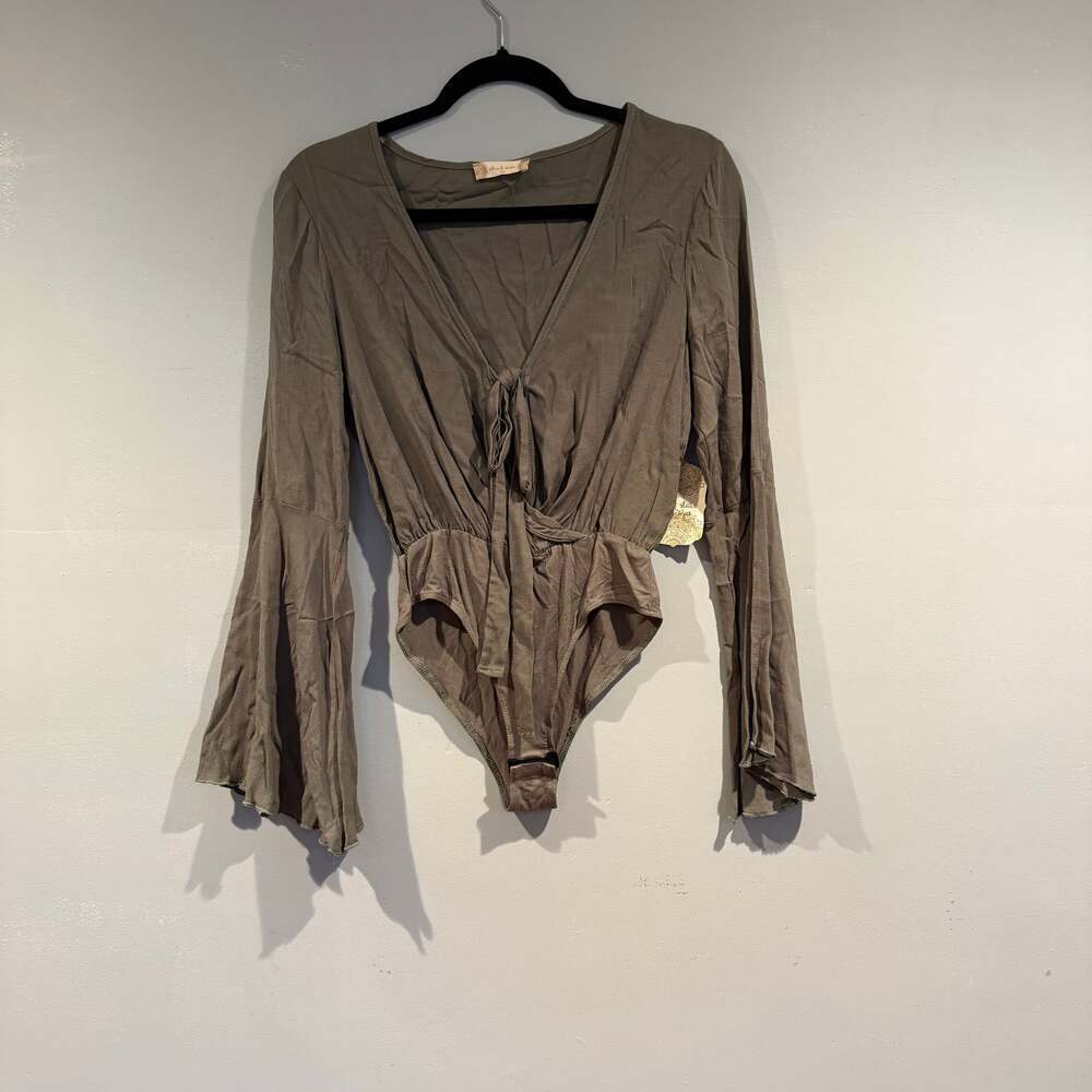 Altar’d State Olive Green Long Sleeve Tie Front Bodysuit – XS – NWT